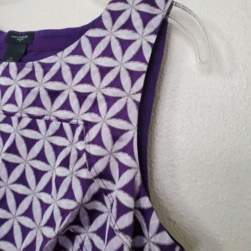 Ann Taylor Sleeveless Top Geometric Design, Purple Satin Womens Size XS - Picture 6 of 13